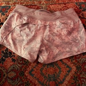 cloudy gray and white lulu lemond shorts